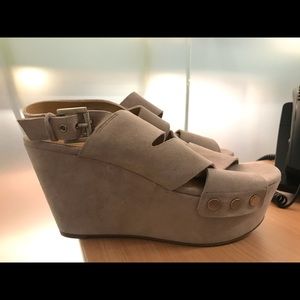 marc fisher bianka wedge